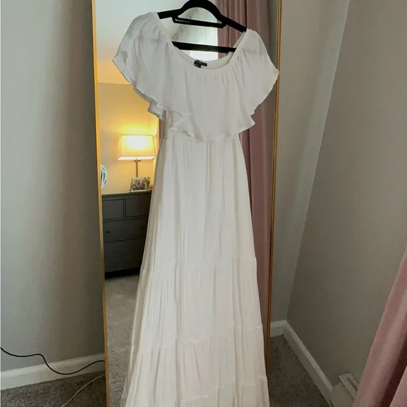 Forever21 White Maxi Dress - Picture 2 of 7